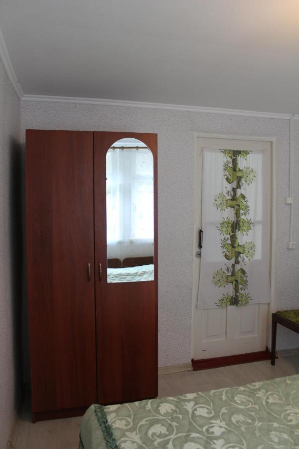 Tsikhierva Hotel Гагра Екстериор снимка