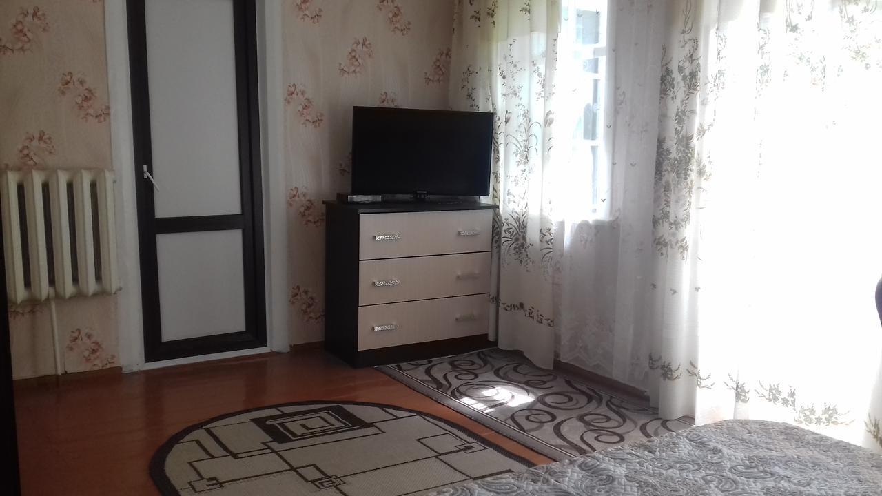 Tsikhierva Hotel Гагра Екстериор снимка
