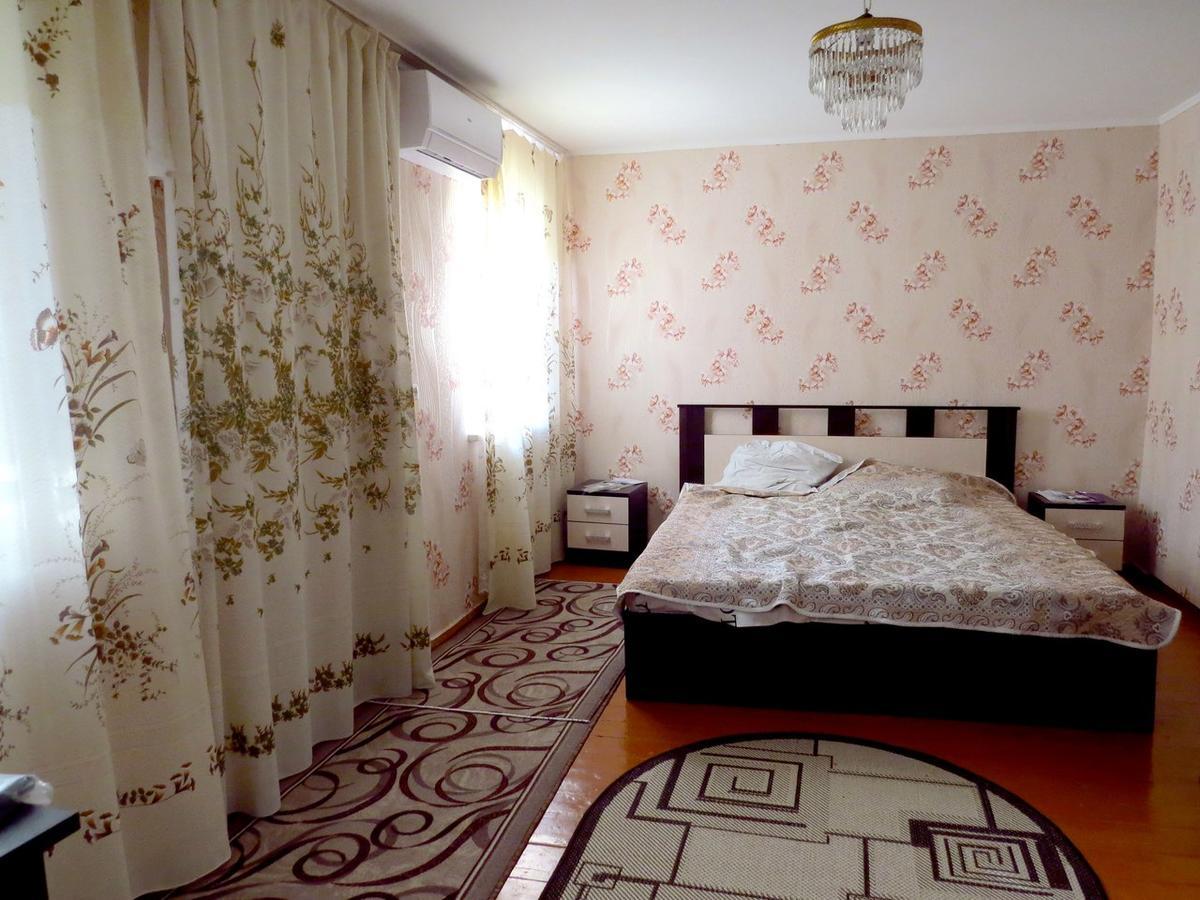 Tsikhierva Hotel Гагра Екстериор снимка