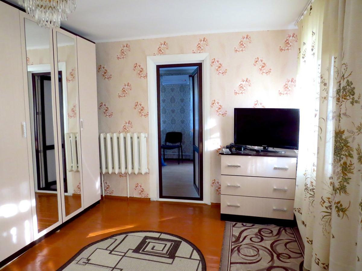 Tsikhierva Hotel Гагра Екстериор снимка